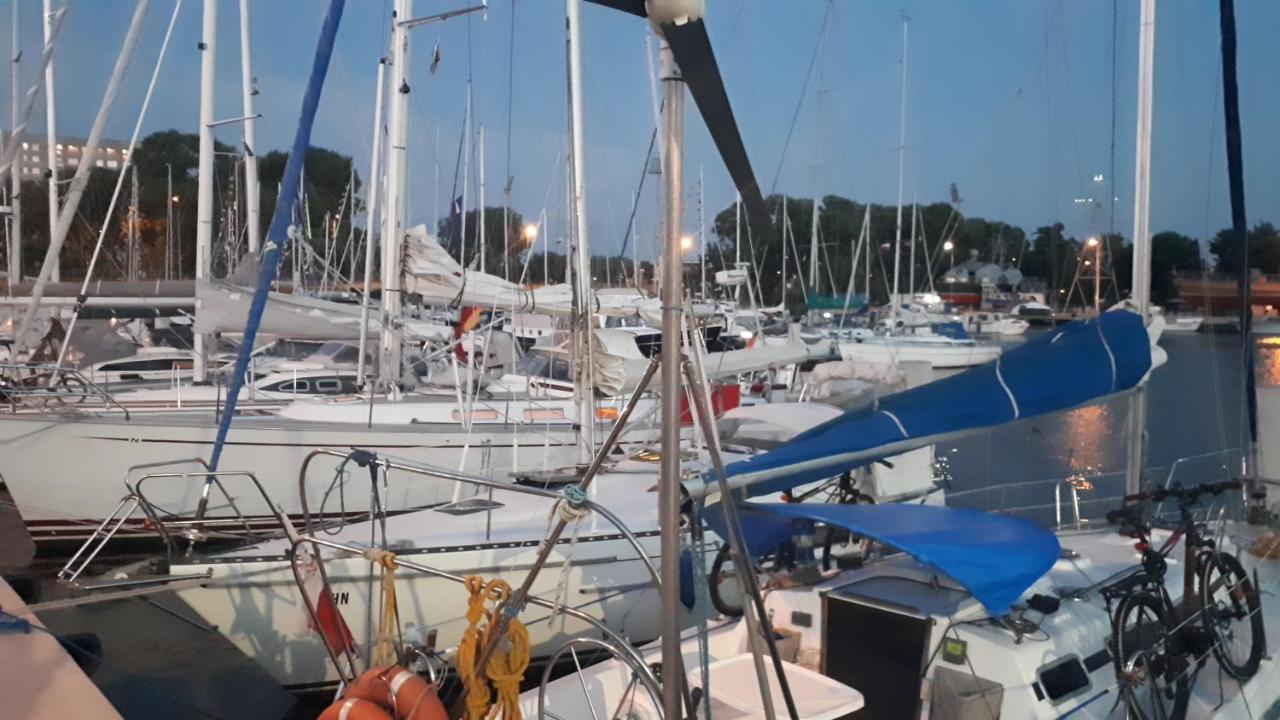 Ambrozja Dom Goscinny Kołobrzeg Buitenkant foto