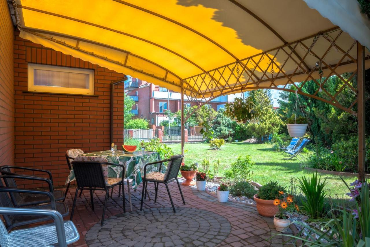 Ambrozja Dom Goscinny Kołobrzeg Buitenkant foto