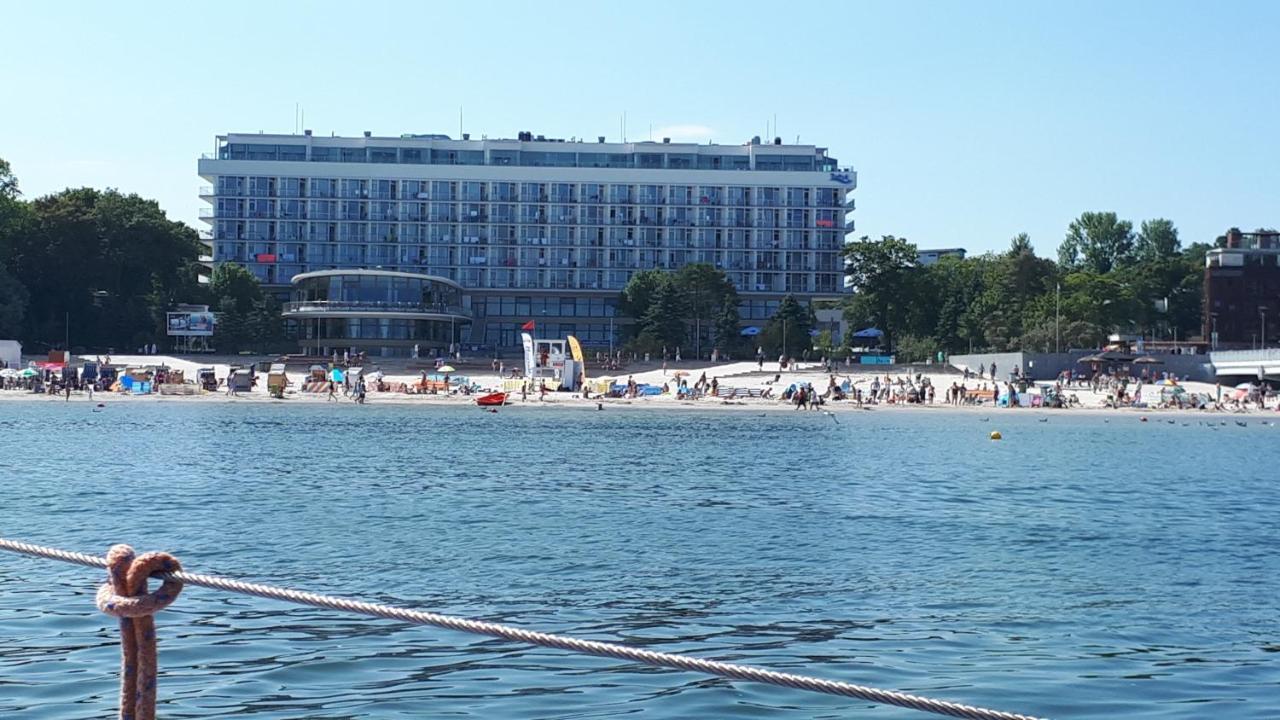 Ambrozja Dom Goscinny Kołobrzeg Buitenkant foto